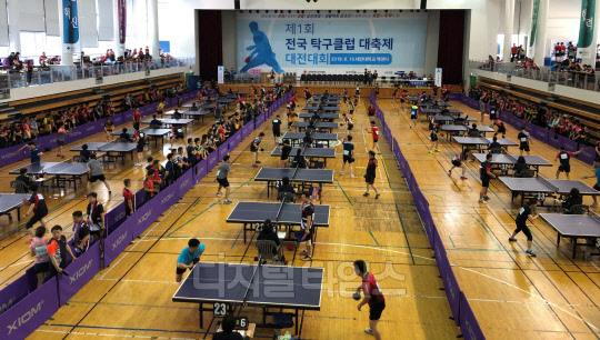 15일 대전대학교에서 진행된 전국 탁구클럽 대축제 예선 경기 모습. 삼성생명 제공.